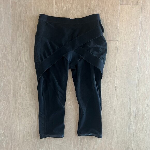 EUC Physiclo Pro Resistance Capris - Women's Small - Black - Picture 5 of 9